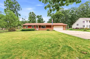 68850 3rd St, Edwardsburg, MI 49112 - Photo 2