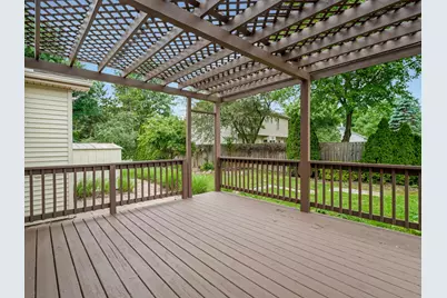 3941 Loch Drive, Highland, MI 48357 - Photo 18