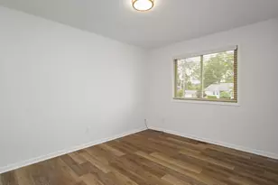 3941 Loch Dr, Highland, MI 48357 - Photo 12