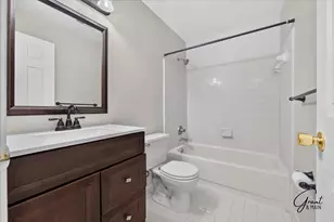 30761 Hidden Pines Ln, Roseville, MI 48066 - Photo 14