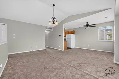 30761 Hidden Pines Lane, Roseville, MI 48066 - Photo 4