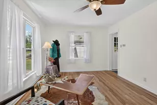 325 W South St, Hastings, MI 49058 - Photo 4