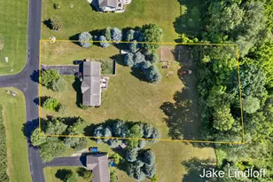 11324 Lindy Dr NE, Rockford, MI 49341 - Photo 38