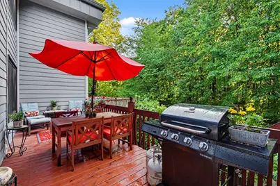 2424 E Collier Avenue SE, Grand Rapids, MI 49546 - Photo 4