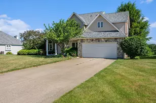 14 Blue Stone Ridge, Battle Creek, MI 49014 - Photo 2