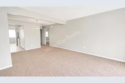 31548 Orchard Creek, Farmington Hills, MI 48334 - Photo 10