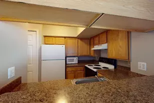 275 Briarcrest Dr, Ann Arbor, MI 48104 - Photo 2