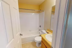 275 Briarcrest Dr, Ann Arbor, MI 48104 - Photo 12