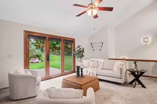 5499 Riverlook Dr NE, Comstock Park, MI 49321 - Photo 4