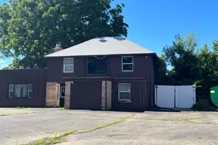 173 Capital Ave NE, Battle Creek, MI 49017 - Photo 4