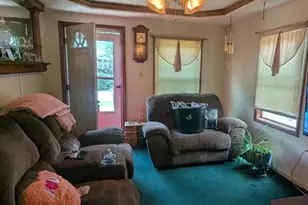 646 S Francis Ave, Lansing, MI 48912 - Photo 2