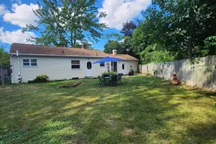 704 Center Dr, Tecumseh, MI 49286 - Photo 34