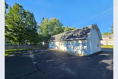 117 S West, Hillsdale, MI 49242 - Photo 10