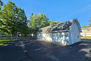 117 S W, Hillsdale, MI 49242 - Photo 10