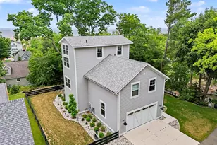 258 W Lowell St, Pentwater, MI 49449 - Photo 2