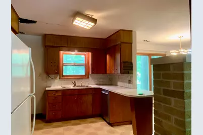 2648 N Lakeshore Drive, Ludington, MI 49431 - Photo 12