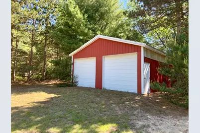 2648 N Lakeshore Drive, Ludington, MI 49431 - Photo 4