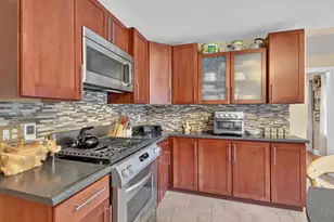1002 Coolidge Ave, Kalamazoo, MI 49006 - Photo 12