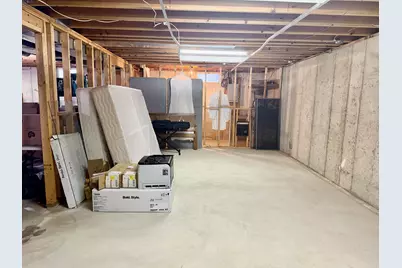 945 Pembroke Street SE, Grand Rapids, MI 49508 - Photo 32