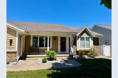 945 Pembroke Street SE, Grand Rapids, MI 49508 - Photo 2