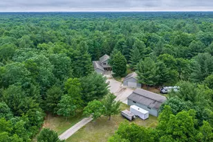 6068 S 142nd Ave, Rothbury, MI 49452 - Photo 6