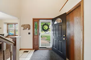11860 Millstone Dr, Grand Ledge, MI 48837 - Photo 6