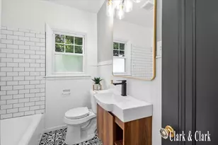 701 Pacific Ave, Lansing, MI 48910 - Photo 10