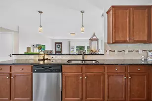 501 Worthington Dr, Lansing, MI 48906 - Photo 10