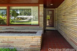 1913 Crestwood Ln, Muskegon, MI 49441 - Photo 4