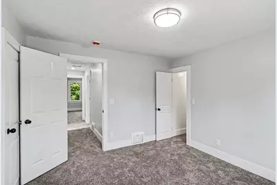 23 Kellogg Street, Battle Creek, MI 49037 - Photo 14