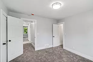 23 Kellogg St, Battle Creek, MI 49037 - Photo 14