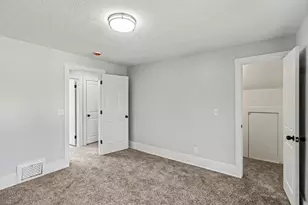 23 Kellogg St, Battle Creek, MI 49037 - Photo 18