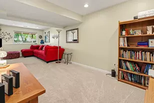 3910 Avery Dr NW, Grand Rapids, MI 49534 - Photo 20