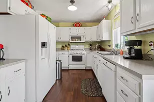 3910 Avery Dr NW, Grand Rapids, MI 49534 - Photo 10