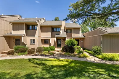 2670 Ridgecroft Drive SE, Grand Rapids, MI 49546 - Photo 1