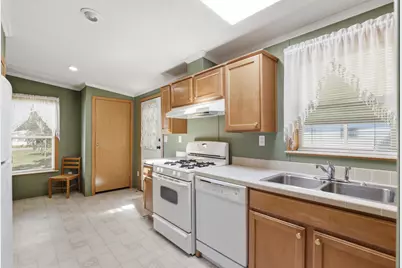 45 Pecan Avenue NE, Cedar Springs, MI 49319 - Photo 12