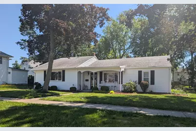 1005 S Grinnell Street, Jackson, MI 49203 - Photo 1