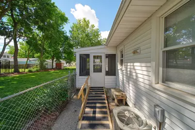 1005 S Grinnell Street, Jackson, MI 49203 - Photo 32