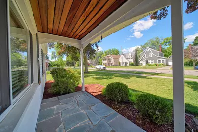 1005 S Grinnell Street, Jackson, MI 49203 - Photo 4