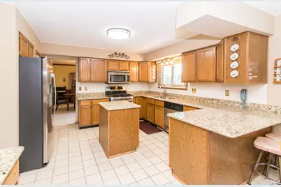 37155 Muirfield Drive, Livonia, MI 48152 - Photo 16