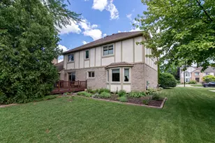 37155 Muirfield Dr, Livonia, MI 48152 - Photo 48