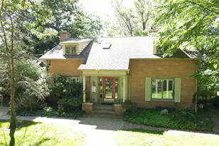803 N Kalamazoo St, Paw Paw, MI 49079 - Photo 2