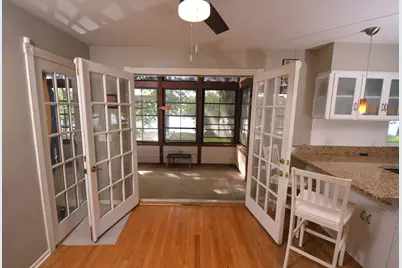 803 N Kalamazoo Street, Paw Paw, MI 49079 - Photo 22