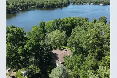 803 N Kalamazoo Street, Paw Paw, MI 49079 - Photo 6