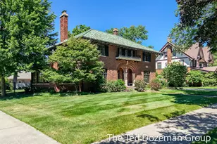 135 W 12th St, Holland, MI 49423 - Photo 4