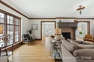 135 W 12th St, Holland, MI 49423 - Photo 32