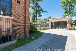 135 W 12th St, Holland, MI 49423 - Photo 6