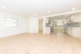 5050 Grover Dr, Brighton, MI 48116 - Photo 8
