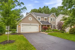 7808 Ashton Woods Dr, Portage, MI 49024 - Photo 2
