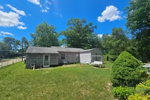 2439 S 13th St, Niles, MI 49120 - Photo 2